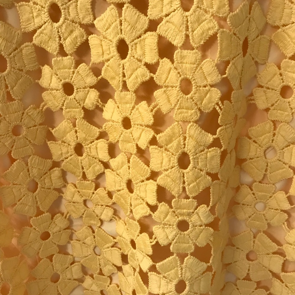 Yellow daytime dress - Picture 4 of 4